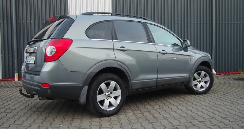 Chevrolet Captiva cena 31800 przebieg: 217000, rok produkcji 2011 z Pajęczno małe 781